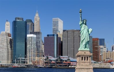 Billede af Frihedsgudinden foran Manhattan i New York